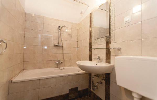 Villa 704 Batlug Zewnętrze zdjęcie